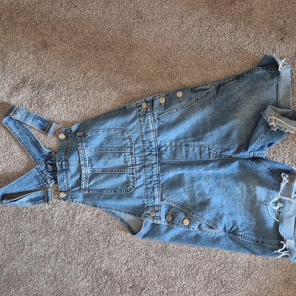 GAP Denim Shorts Overalls - Picture 2 of 2